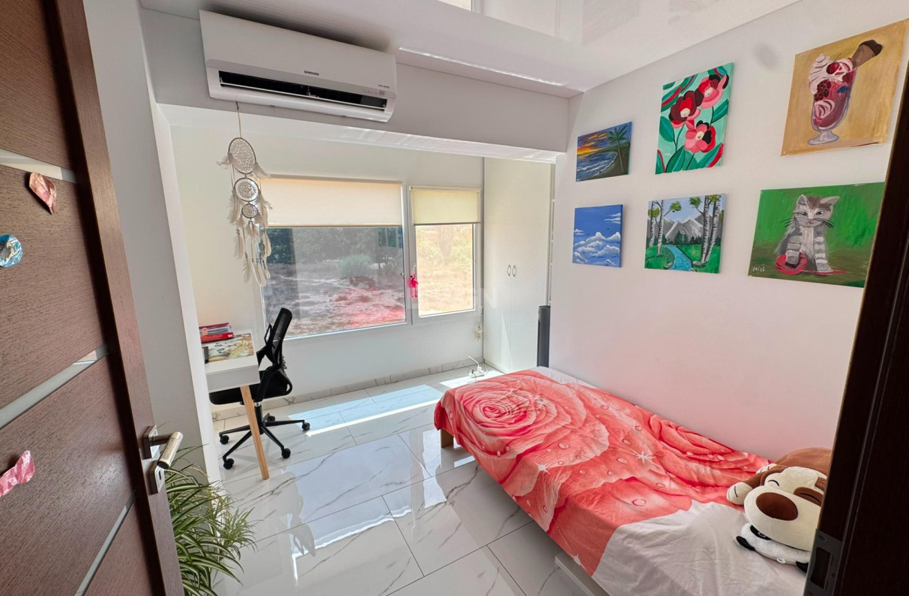 Resale - Apartment / flat - Torrevieja - Zona Los Frutales