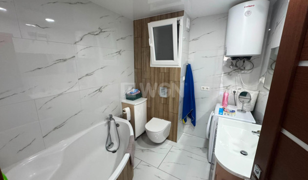 Resale - Apartment / flat - Torrevieja - Zona Los Frutales