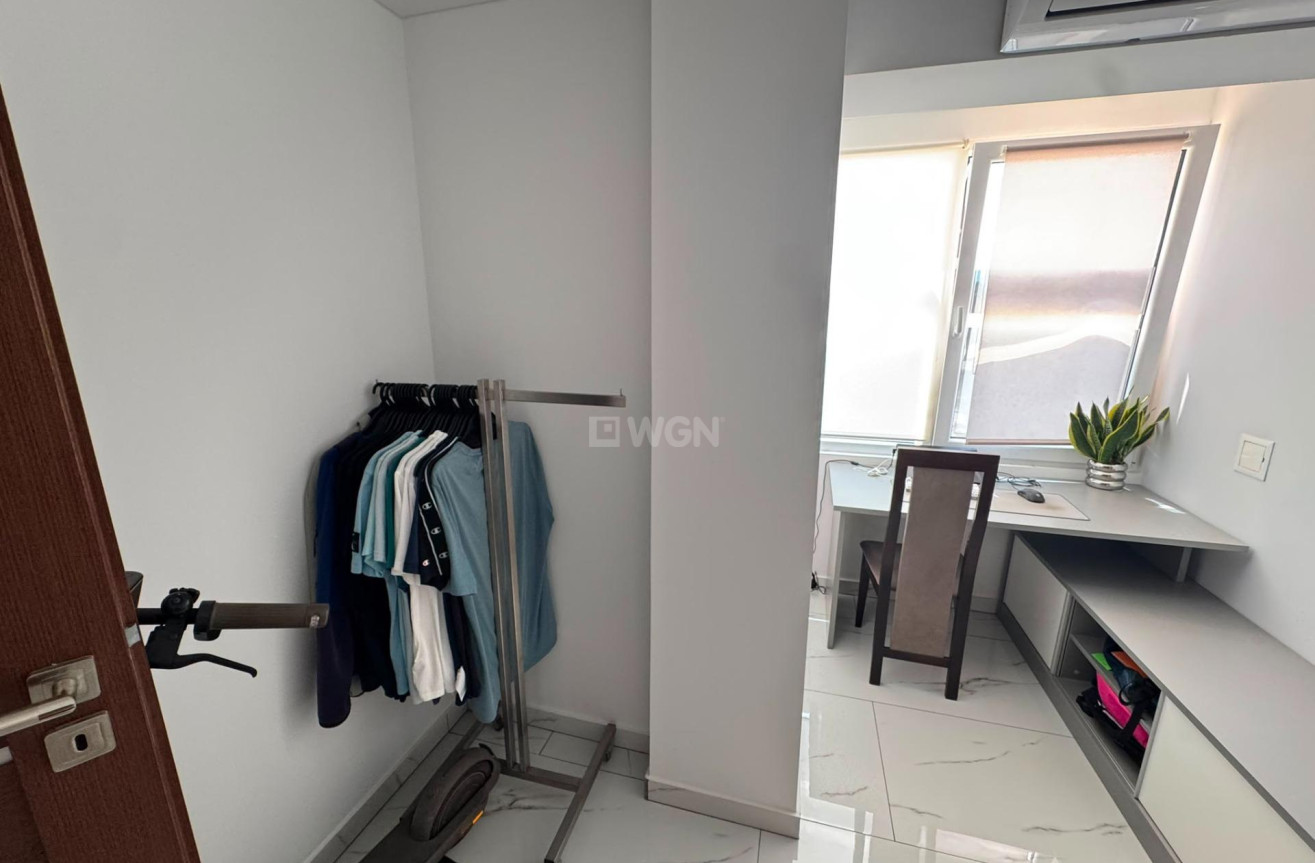 Resale - Apartment / flat - Torrevieja - Zona Los Frutales