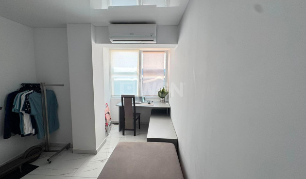 Resale - Apartment / flat - Torrevieja - Zona Los Frutales