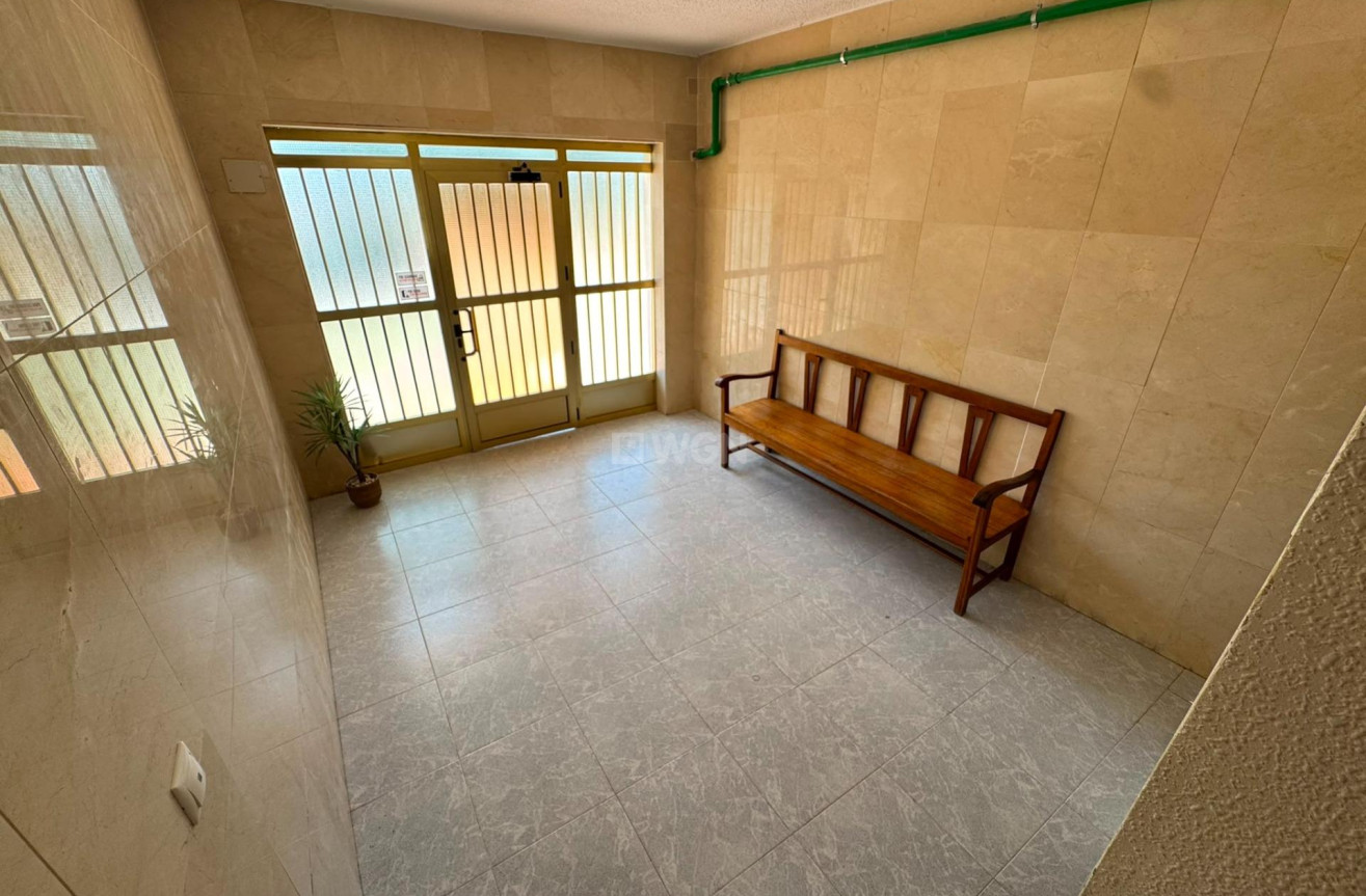 Resale - Apartment / flat - Torrevieja - Zona Los Frutales
