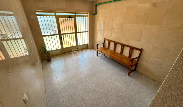 Resale - Apartment / flat - Torrevieja - Zona Los Frutales