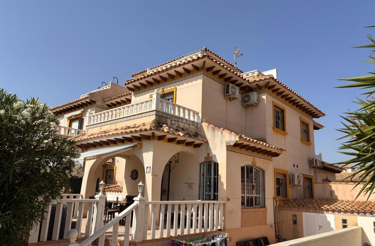 Odsprzedaż - Villa - Lomas de Caboroig - Costa Blanca