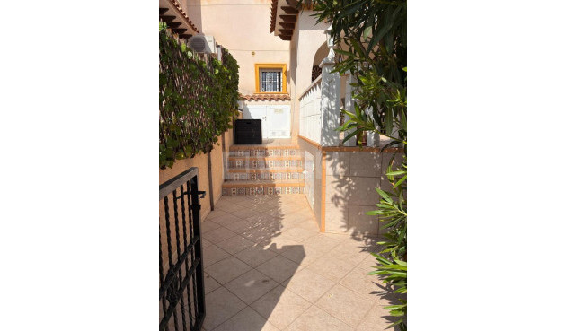 Odsprzedaż - Villa - Lomas de Caboroig - Costa Blanca