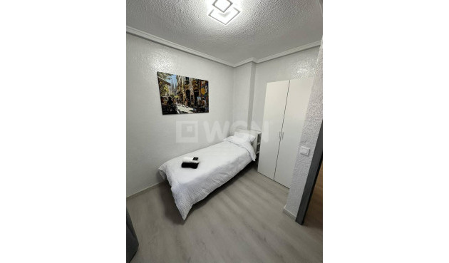 Reventa - Apartamento / piso - Torrevieja - Centro
