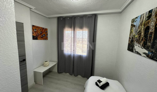 Reventa - Apartamento / piso - Torrevieja - Centro