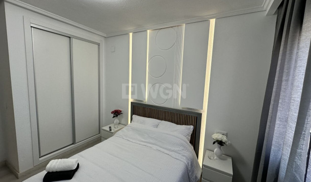 Reventa - Apartamento / piso - Torrevieja - Centro