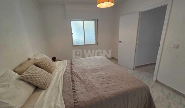Odsprzedaż - Mieszkanie w bloku - Torrevieja - Habaneras