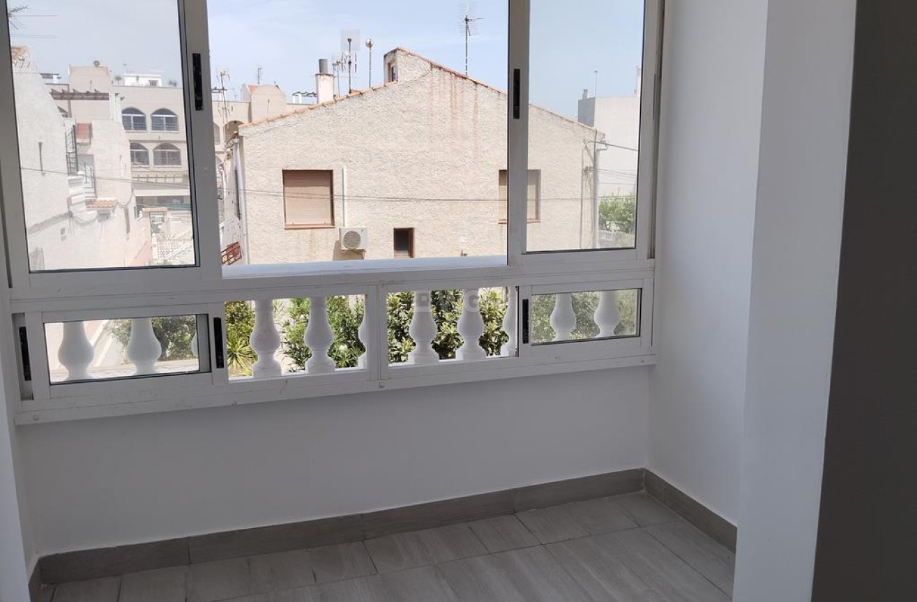 Wiederverkauf - Wohnung - Torrevieja - Habaneras