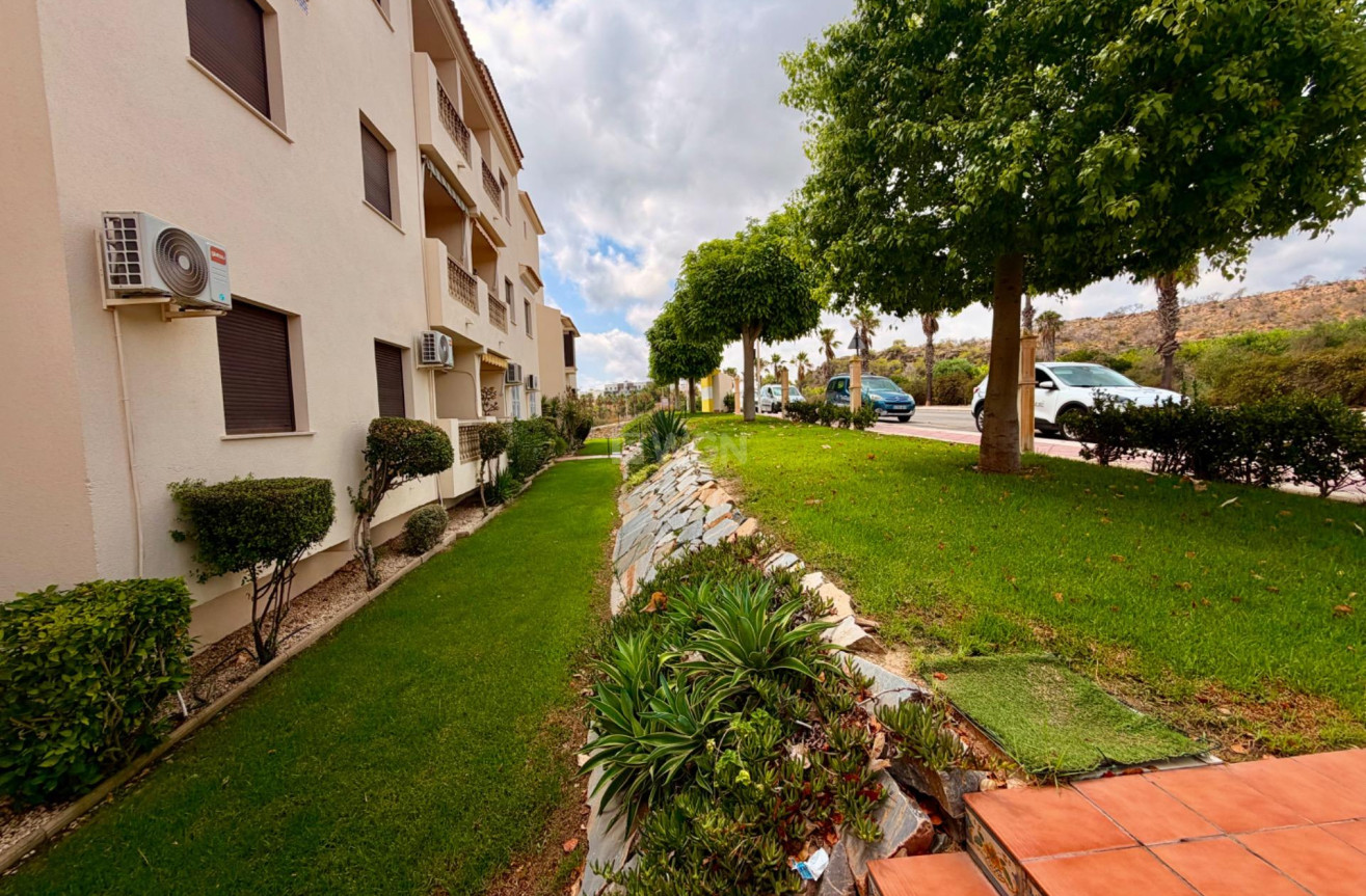 Odsprzedaż - Mieszkanie w bloku - Orihuela Costa - Las Ramblas