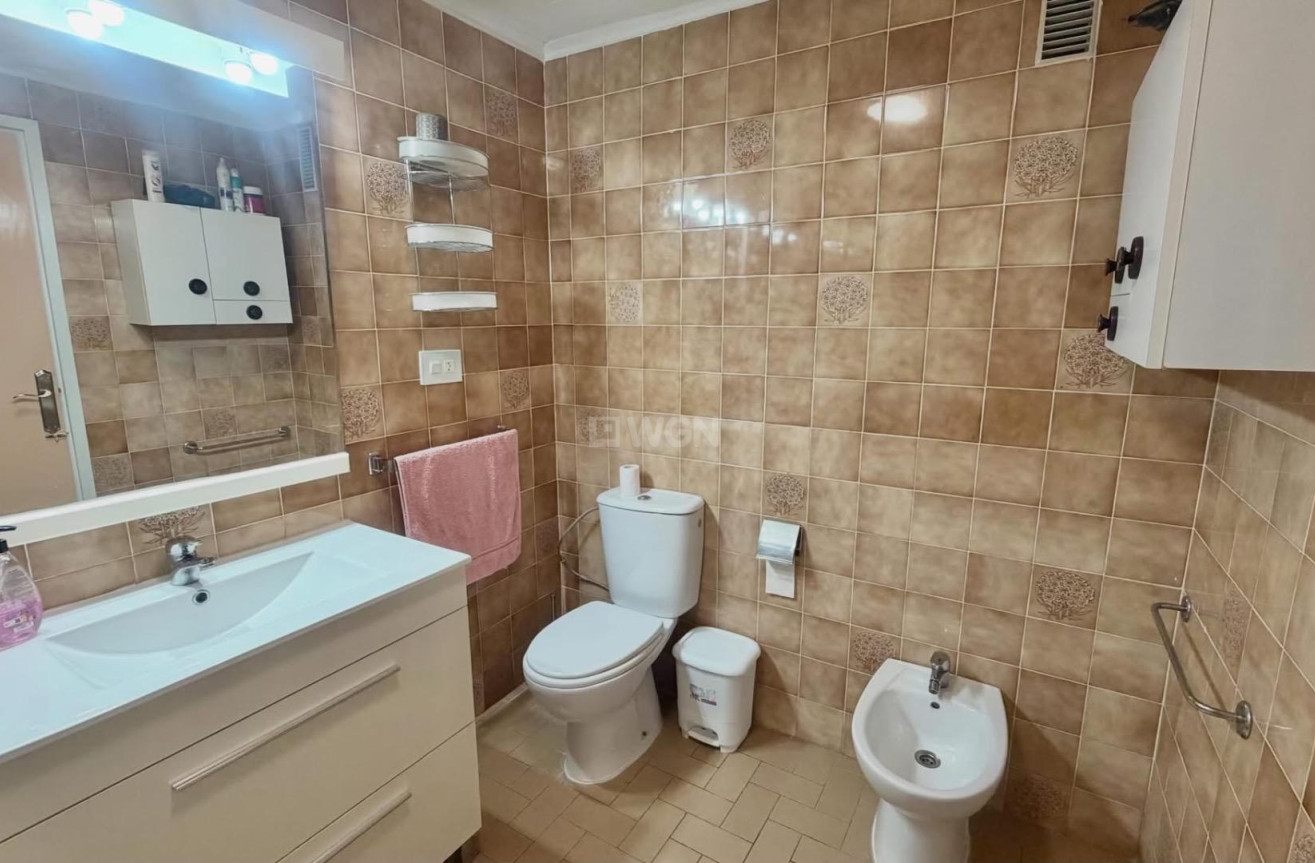 Odsprzedaż - Daszek - Torrevieja - Habaneras
