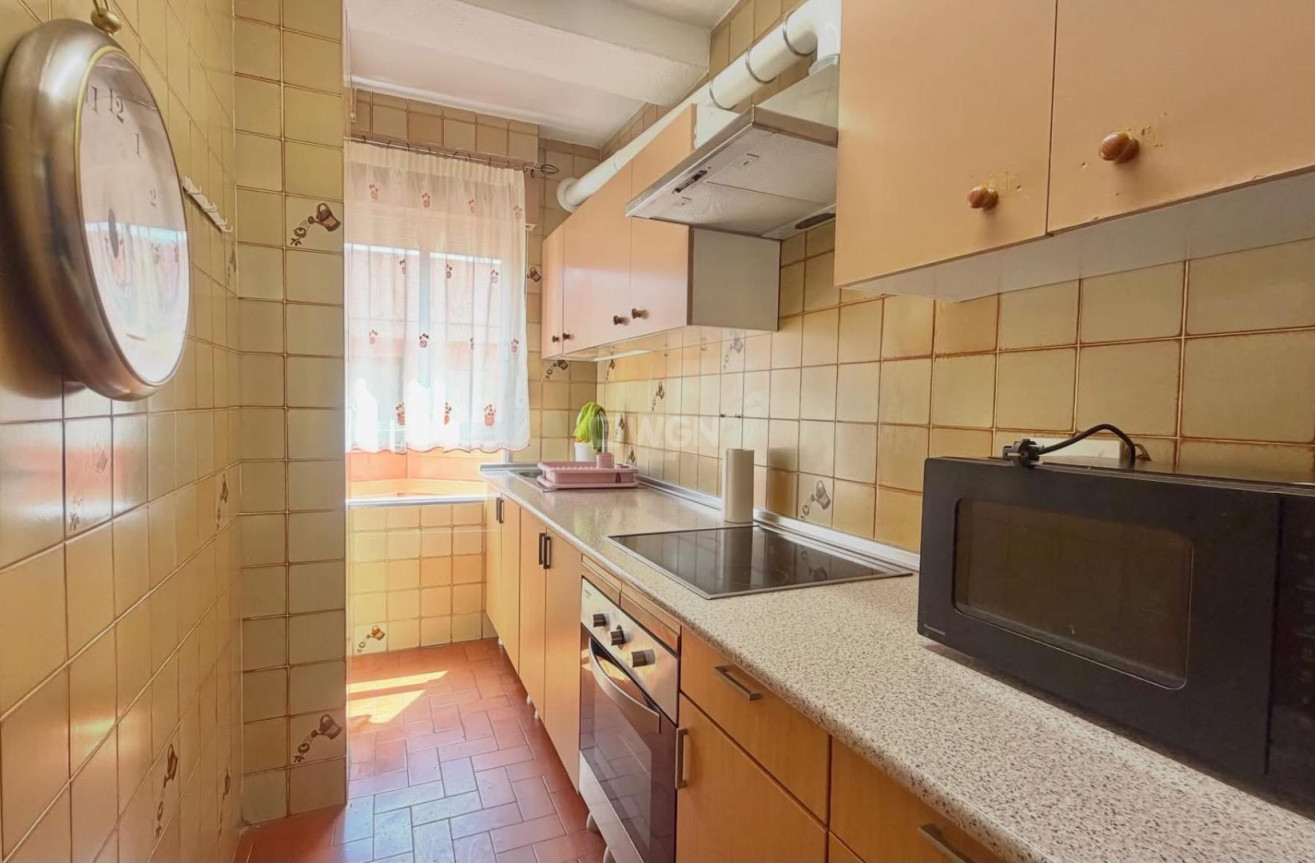 Odsprzedaż - Daszek - Torrevieja - Habaneras