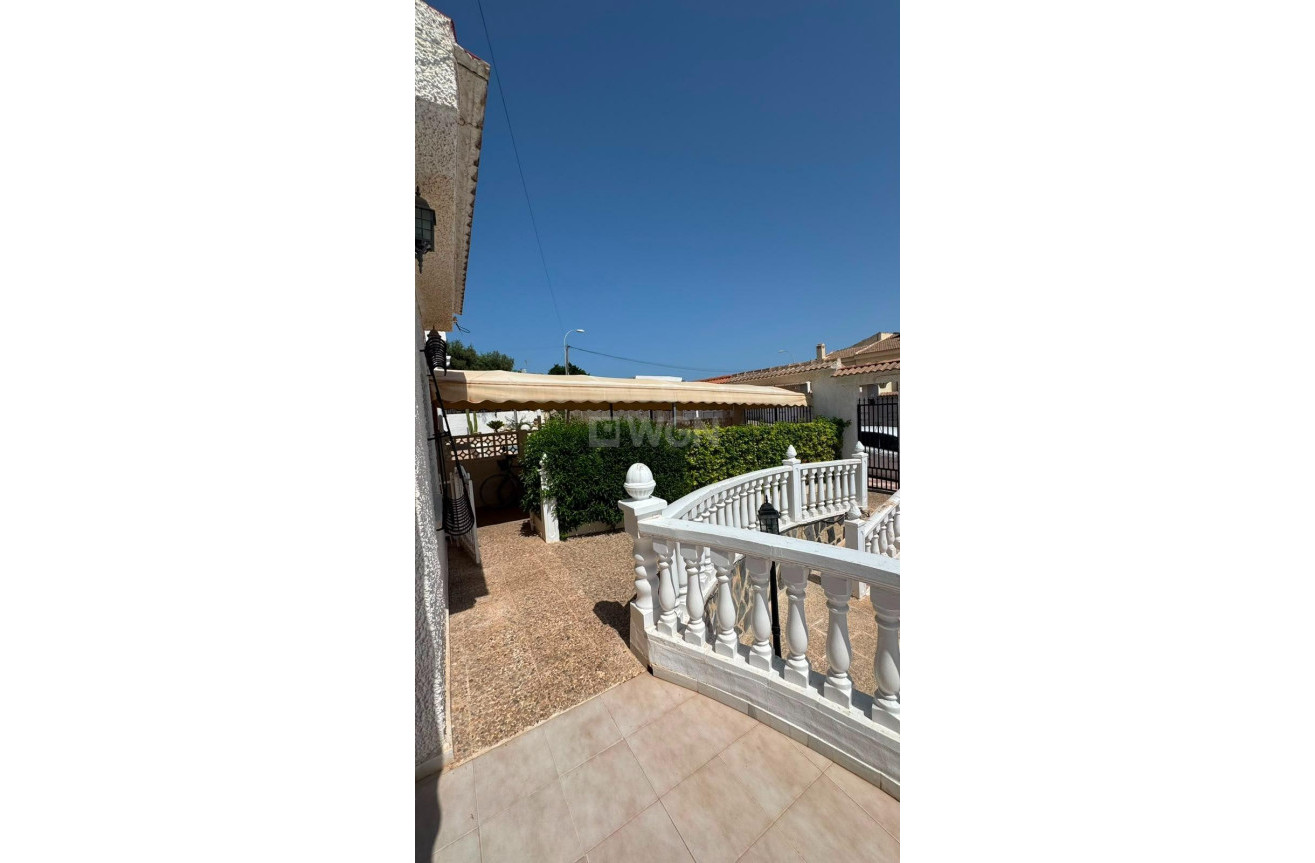 Odsprzedaż - Villa - Torrevieja - La Siesta - El Salado - Torreta