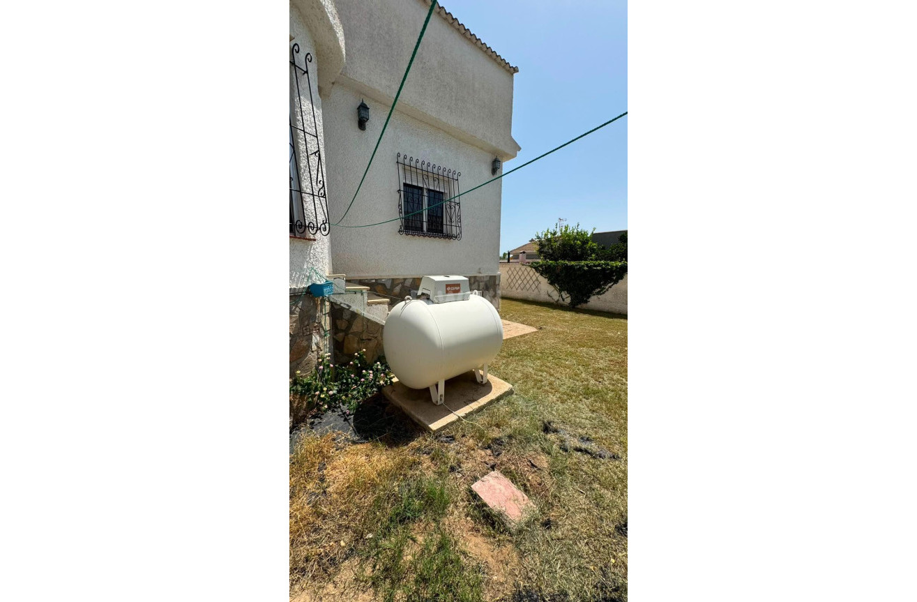 Odsprzedaż - Villa - Torrevieja - La Siesta - El Salado - Torreta
