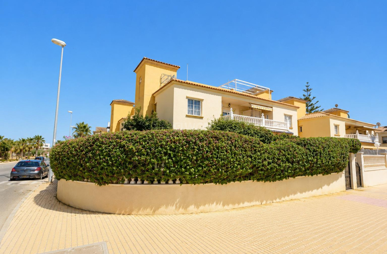 Odsprzedaż - Mieszkanie w bloku - Orihuela Costa - Costa Blanca