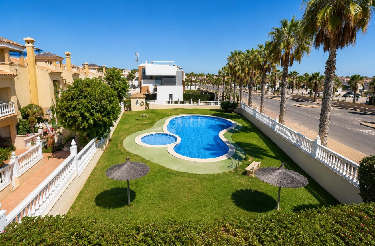 Odsprzedaż - Mieszkanie w bloku - Orihuela Costa - Costa Blanca