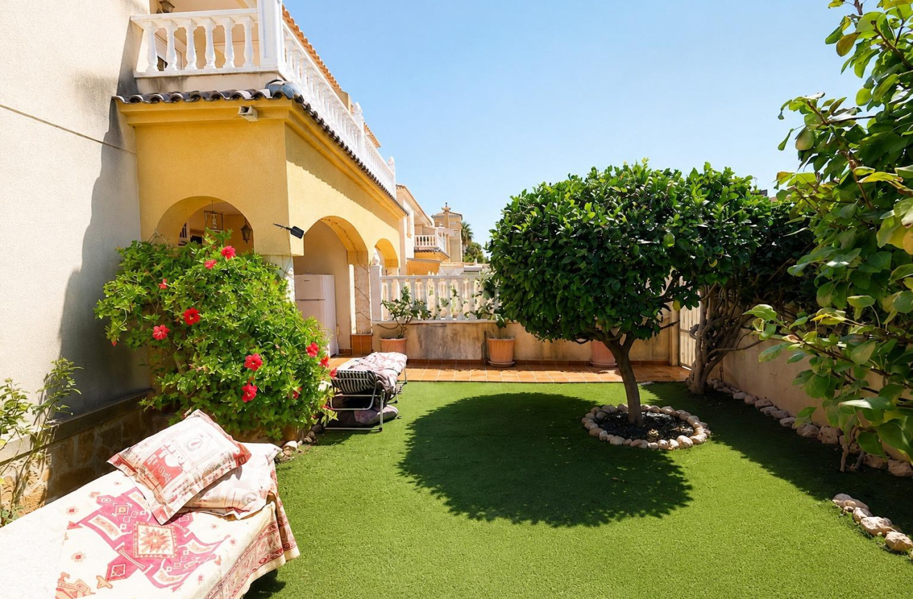 Odsprzedaż - Mieszkanie w bloku - Orihuela Costa - Costa Blanca