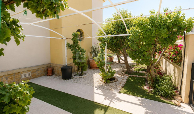 Odsprzedaż - Mieszkanie w bloku - Orihuela Costa - Costa Blanca