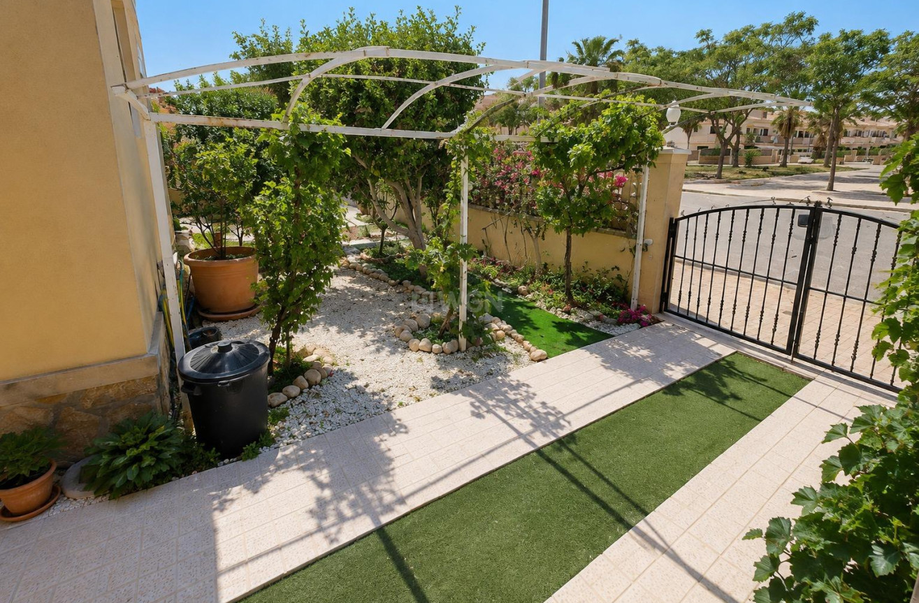 Odsprzedaż - Mieszkanie w bloku - Orihuela Costa - Costa Blanca