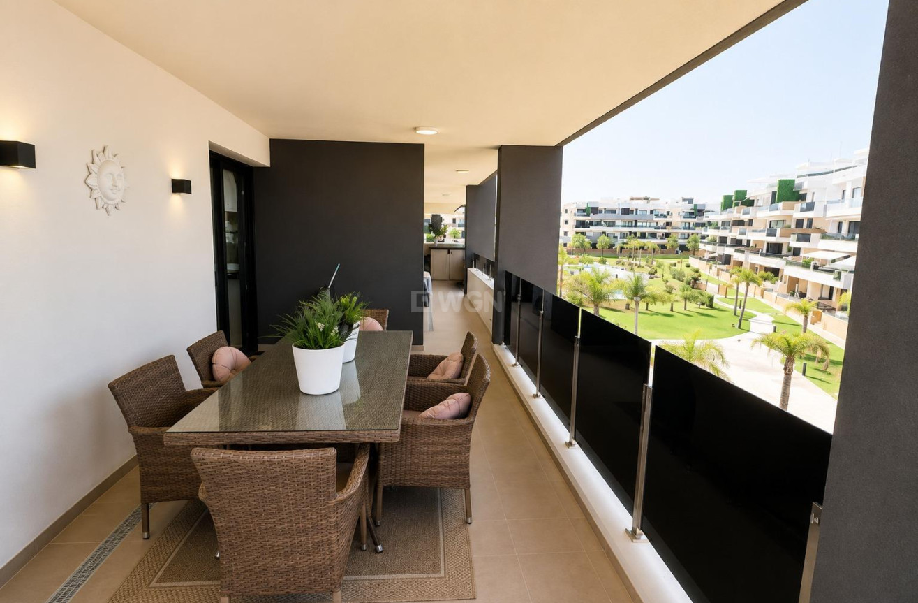 Odsprzedaż - Mieszkanie w bloku - Orihuela Costa - Costa Blanca