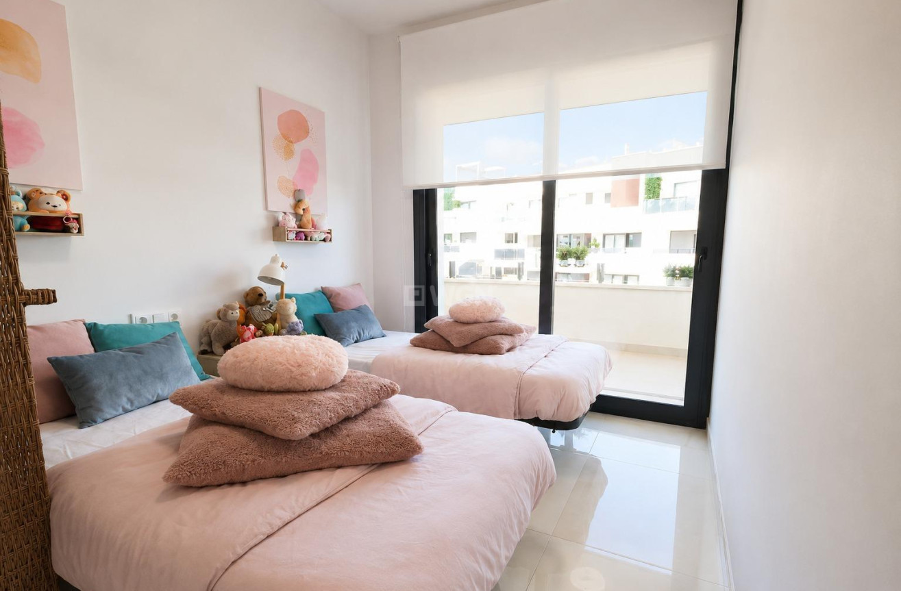 Odsprzedaż - Mieszkanie w bloku - Orihuela Costa - Costa Blanca