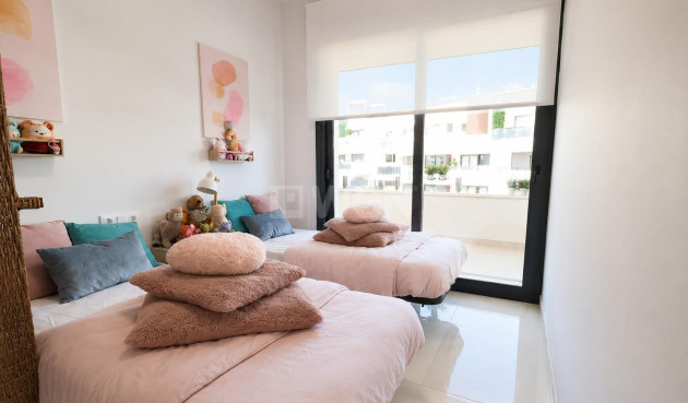 Odsprzedaż - Mieszkanie w bloku - Orihuela Costa - Costa Blanca