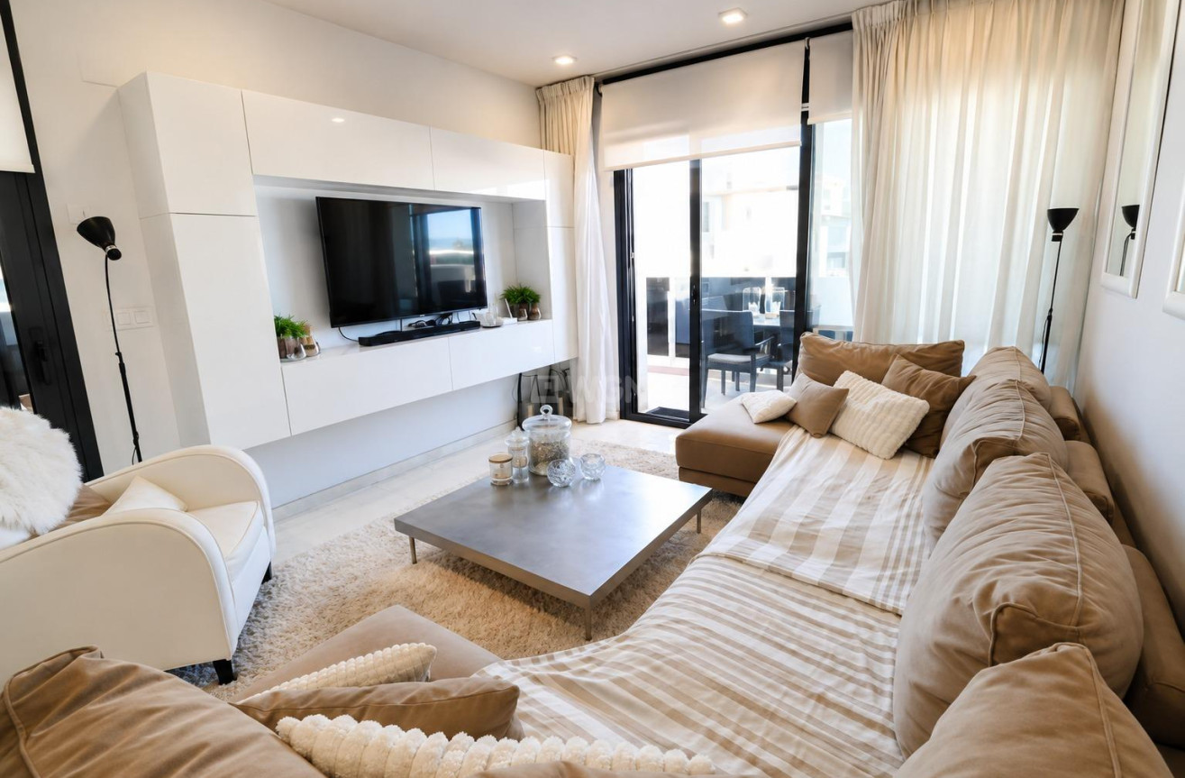 Odsprzedaż - Mieszkanie w bloku - Orihuela Costa - Costa Blanca