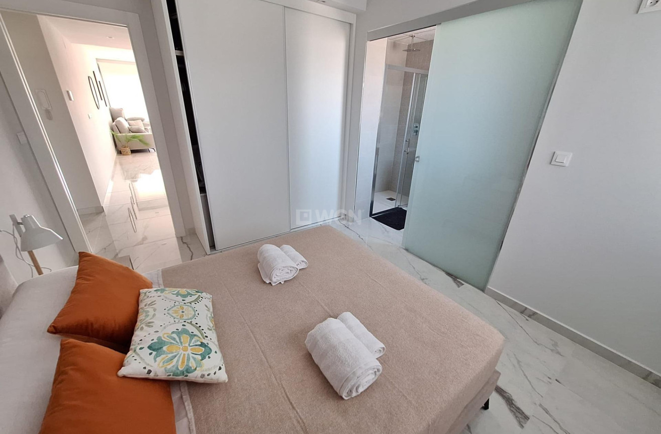 Odsprzedaż - Mieszkanie w bloku - Orihuela Costa - Punta Prima