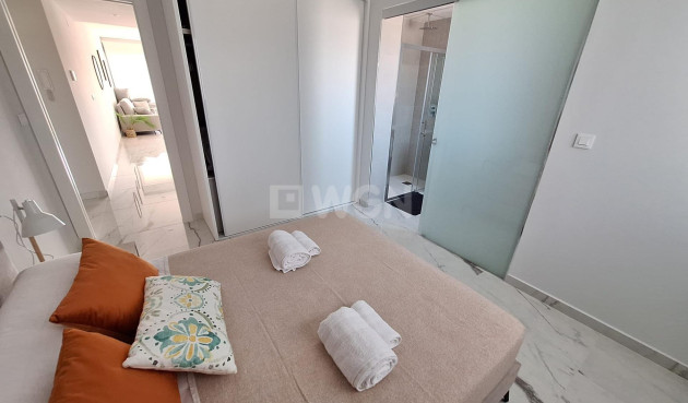 Odsprzedaż - Mieszkanie w bloku - Orihuela Costa - Punta Prima