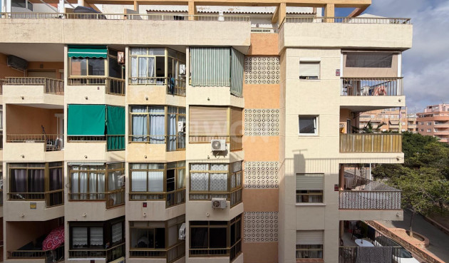 Wiederverkauf - Wohnung - Torrevieja - Playa del Cura