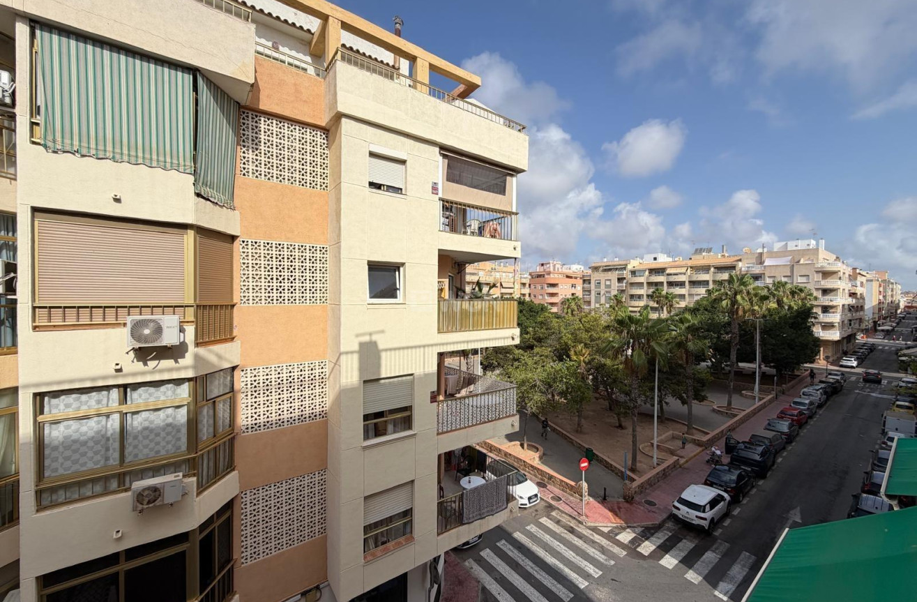 Wiederverkauf - Wohnung - Torrevieja - Playa del Cura