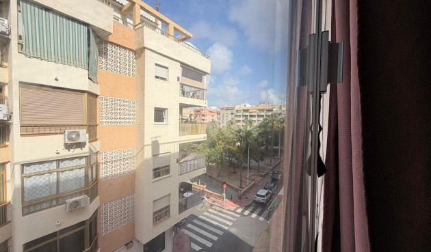 Wiederverkauf - Wohnung - Torrevieja - Playa del Cura