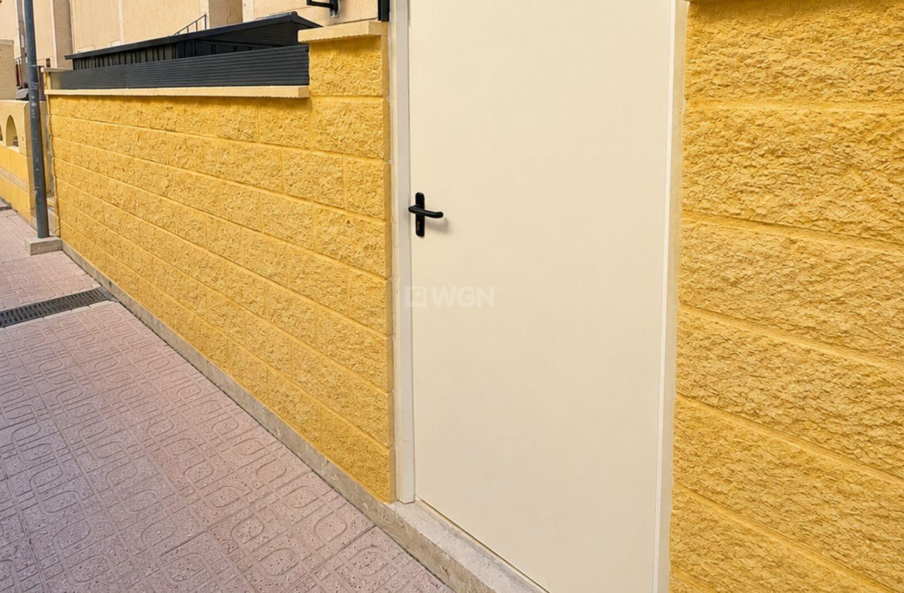 Odsprzedaż - Bungalow - Torrevieja - Carrefour