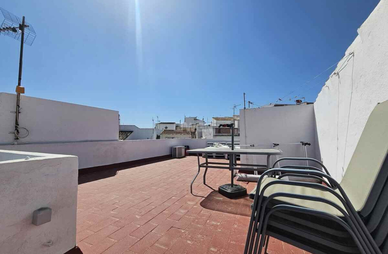 Odsprzedaż - Semi Detached Penthouse - Manilva - Estepona
