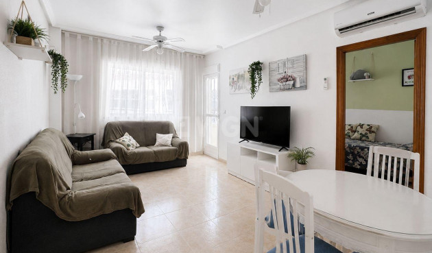 Resale - Apartment / flat - Torrevieja - Centro
