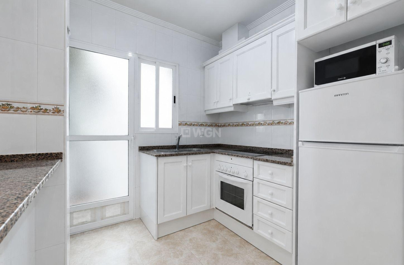 Resale - Apartment / flat - Torrevieja - Centro