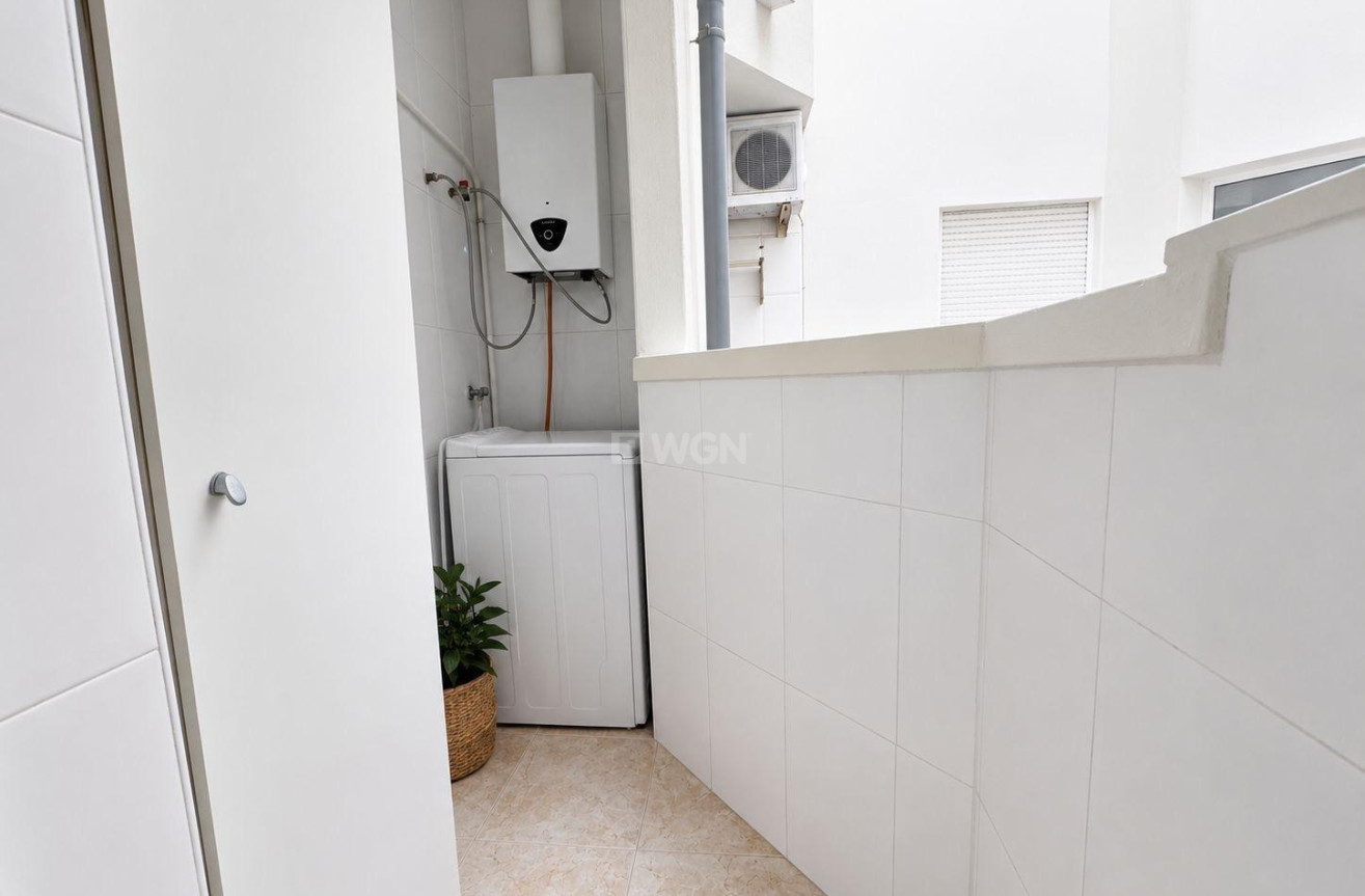 Resale - Apartment / flat - Torrevieja - Centro