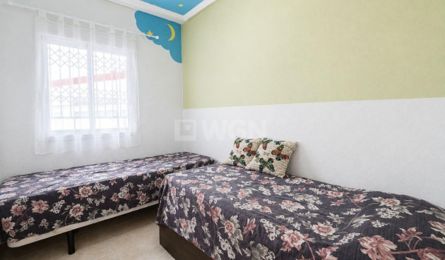 Resale - Apartment / flat - Torrevieja - Centro