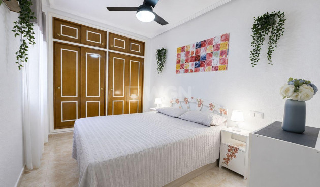 Resale - Apartment / flat - Torrevieja - Centro