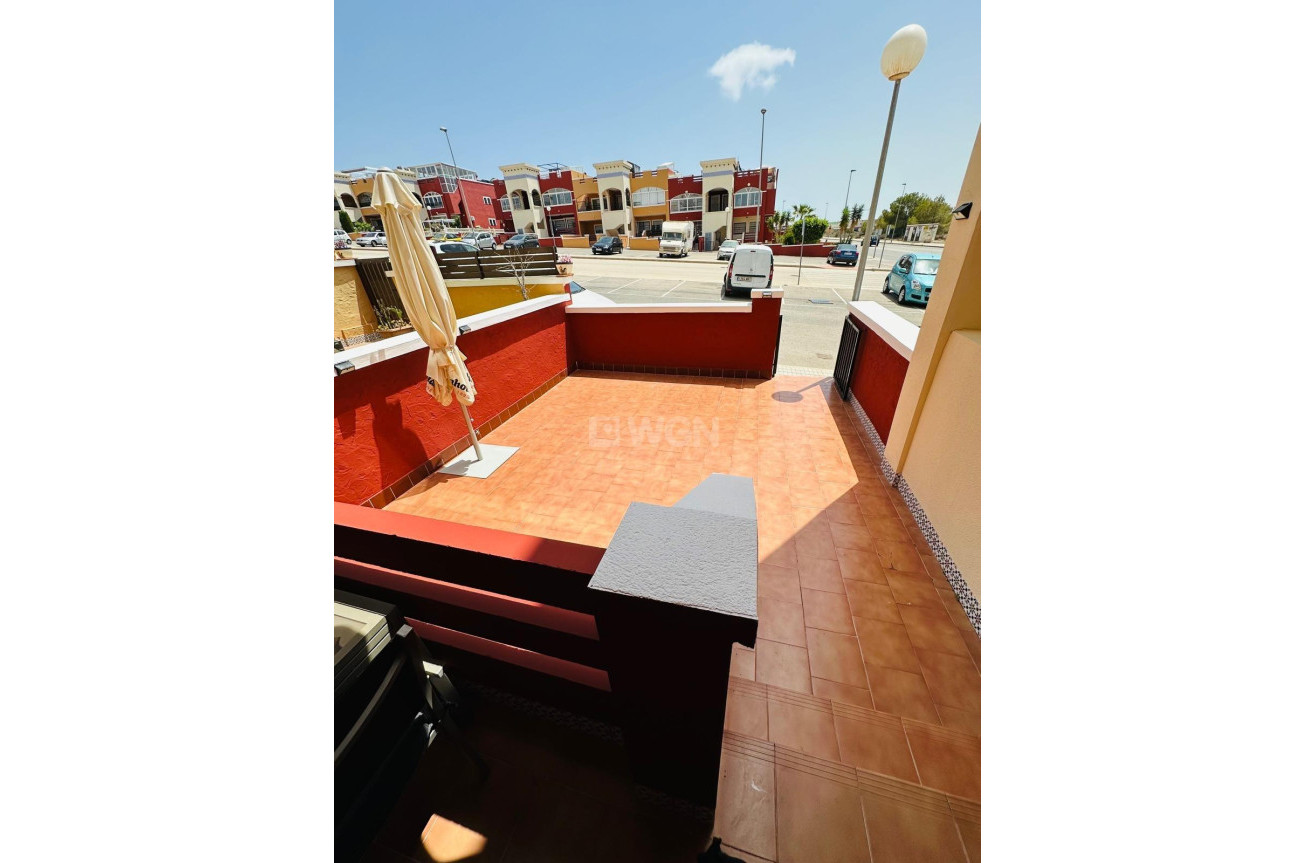Odsprzedaż - Villa - Orihuela Costa - Los Altos