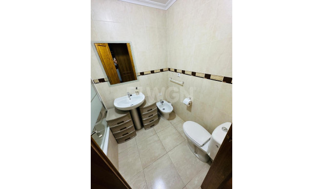 Odsprzedaż - Villa - Orihuela Costa - Los Altos