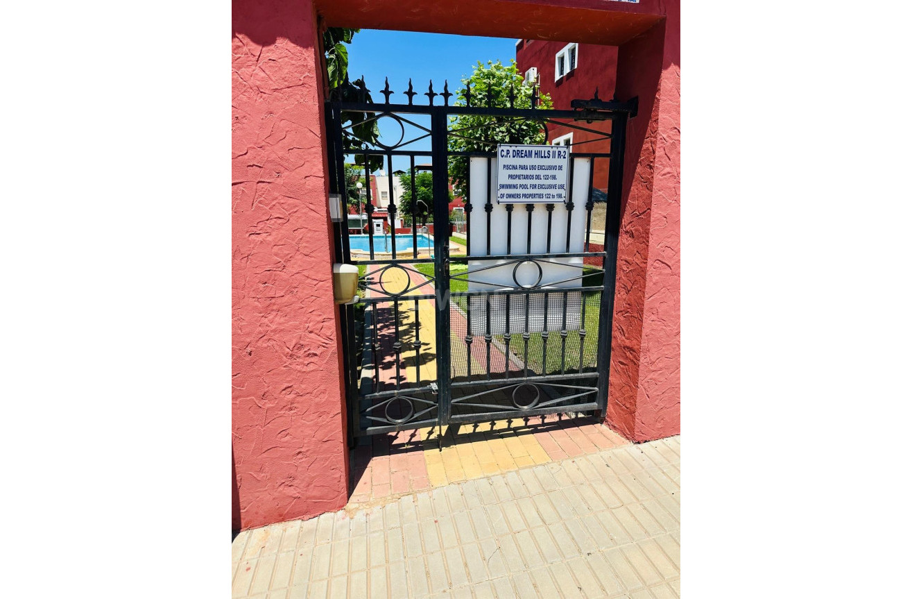 Odsprzedaż - Villa - Orihuela Costa - Los Altos