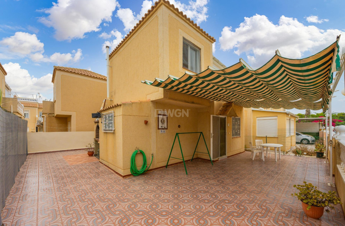 Odsprzedaż - Villa - Torrevieja - El Limonar