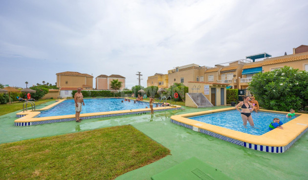 Odsprzedaż - Villa - Torrevieja - El Limonar