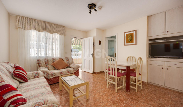 Odsprzedaż - Villa - Torrevieja - El Limonar