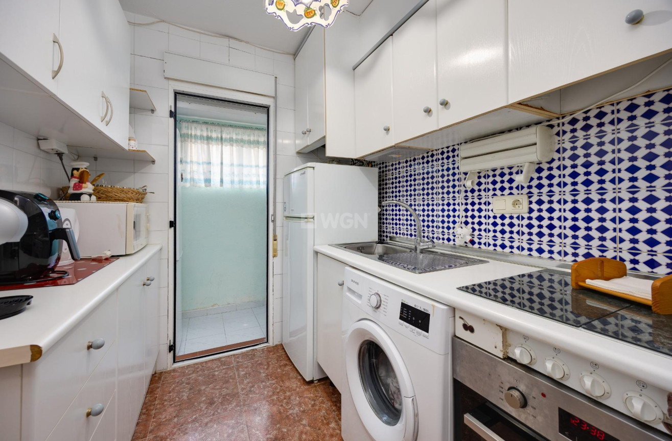 Odsprzedaż - Villa - Torrevieja - El Limonar