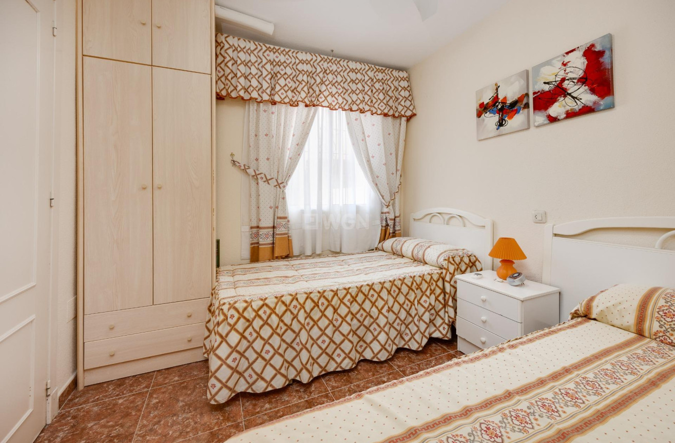 Odsprzedaż - Villa - Torrevieja - El Limonar
