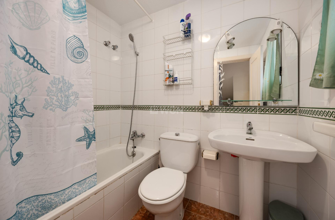 Odsprzedaż - Villa - Torrevieja - El Limonar
