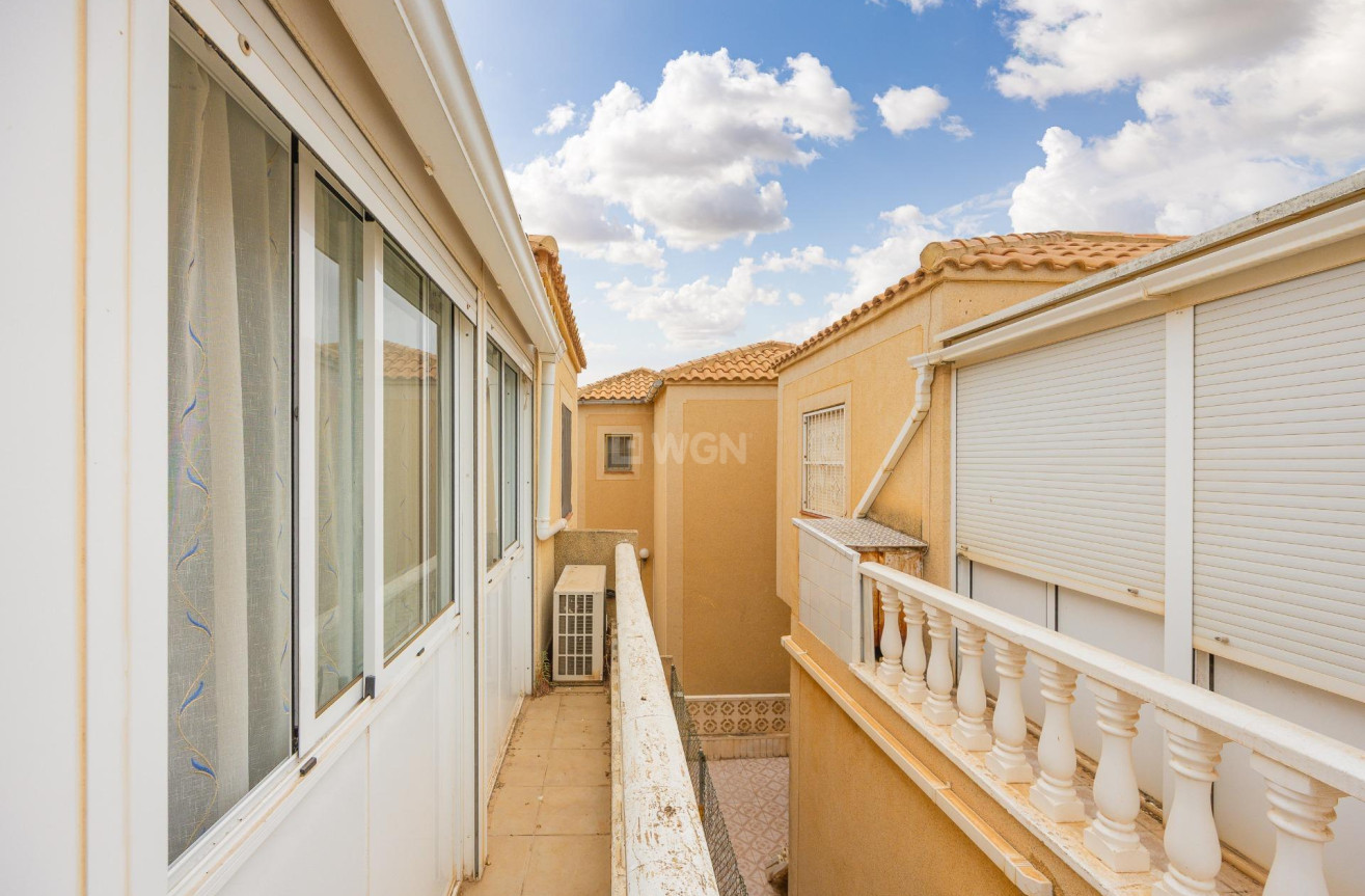 Odsprzedaż - Villa - Torrevieja - El Limonar
