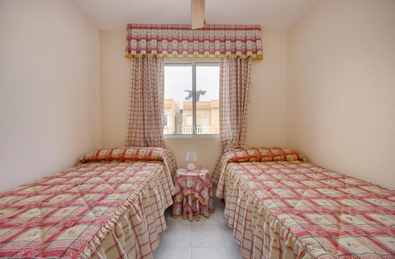 Odsprzedaż - Villa - Torrevieja - El Limonar